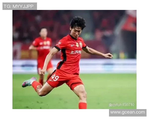 玫瑰心中的足球英雄是谁她对明星球员的热爱与追随