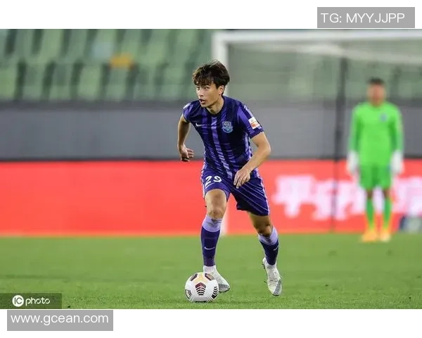 赛后分析：西安足球队与重庆足球队实力对比及比赛亮点总结