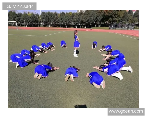 足球明星佩戴隐形牙套展现自信微笑助力场上表现